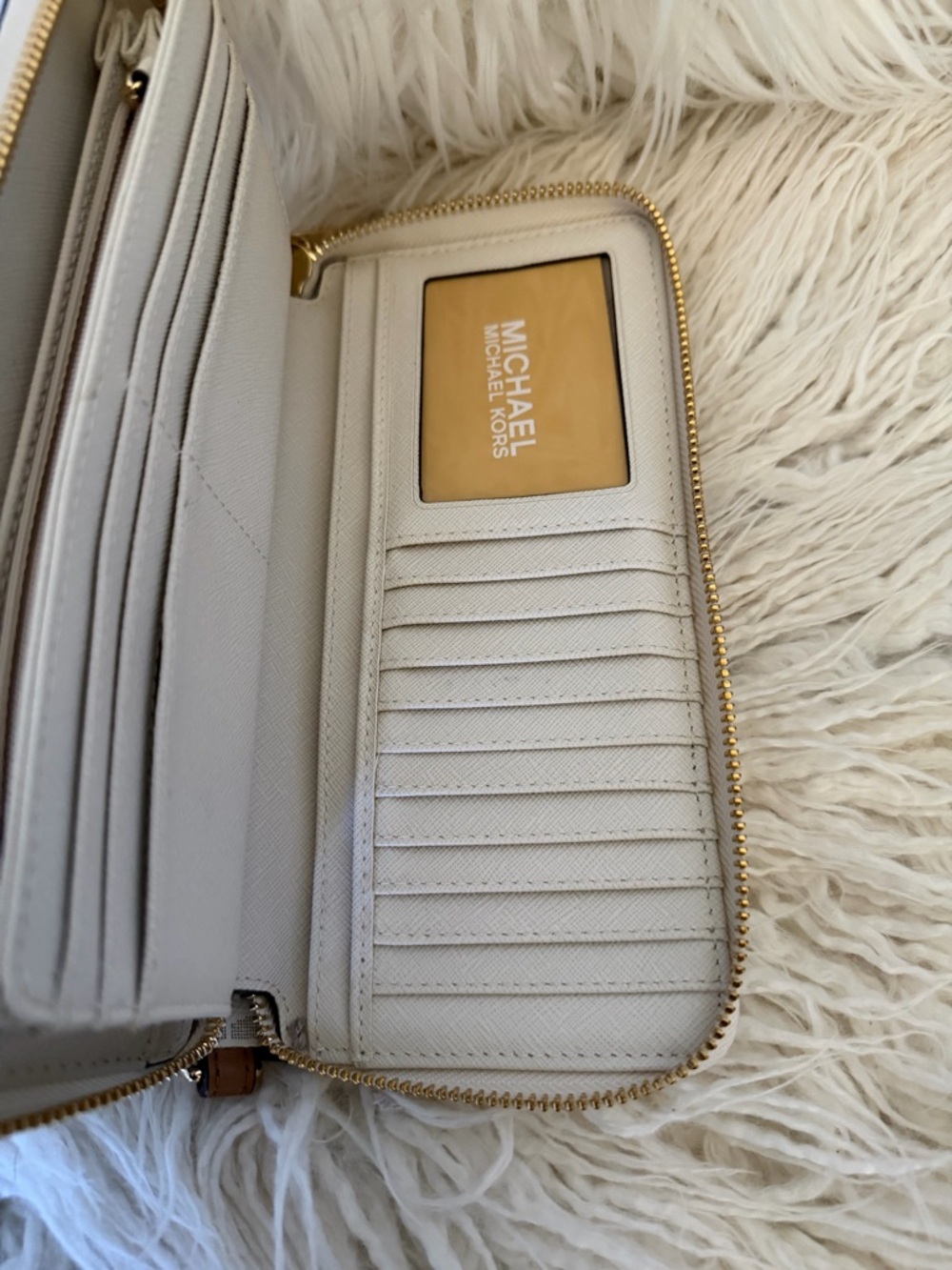 Michael Kors Signature Wristlet Wallet in Vanilla/Tan - Picture 3 of 16